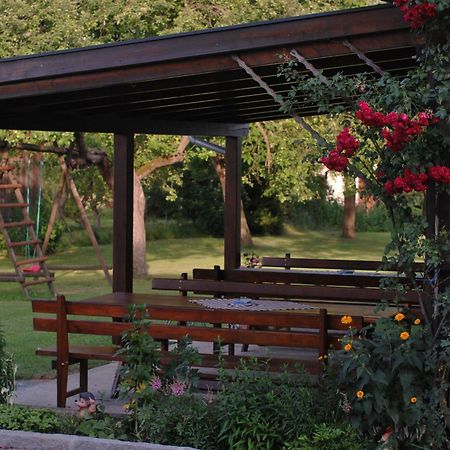 Gasthof Hotel Lang Rauchwart im Burgenland Exterior foto